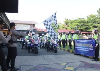 HUT Ke-65  Lalulintas, Polres Banjar Bagikan Sembako Kepada Masyarakat