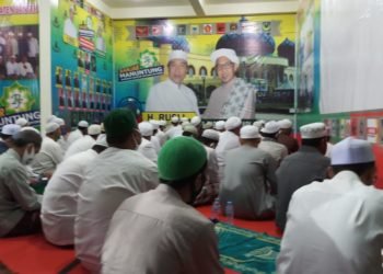 Setelah Lolos Sebagai Peserta Pilkada, Pasangan RF Lakukan Sholat Hajat Dan Doa Selamat