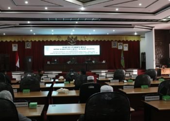 Wakil Bupati HSS Penyampaian Jawaban Eksekutif Atas Pemandangan Umum Fraksi-Fraksi