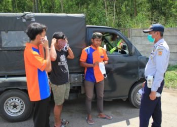 4 Orang Sopir Disuruh Menghafal Pancasila Karena Melanggar Aturan Ini