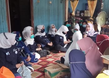 Warga Bunipah Senang  Dengan Kunjungan Istri Pasangan Manis, Dan Berharap Bisa Dibangun Tanfidz  Di Desa Mereka