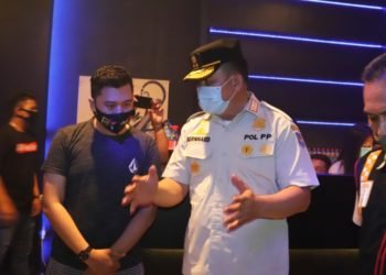 Malam Minggu Bernhard Sidak THM di Banjarbaru, Tes Swab Hingga Tes Urine
