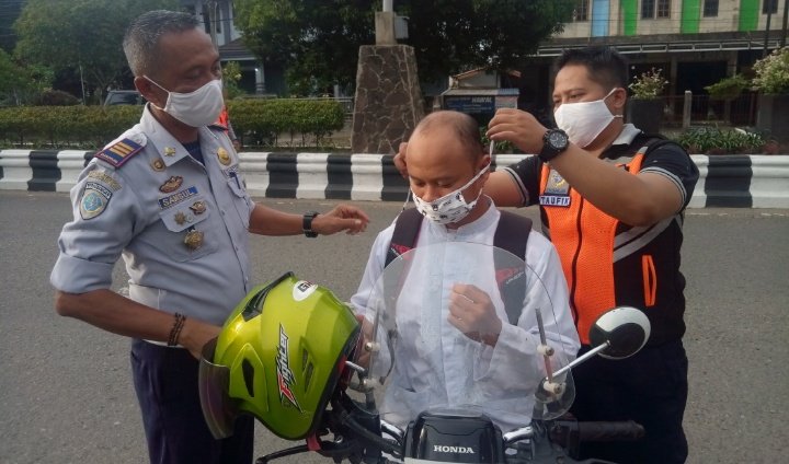 Begini Cara Dishub Banjarbaru Mendisiplinkan Masyarakat Untuk Menerapkan Prokes