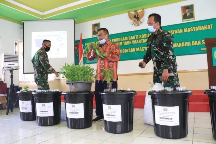 Budidaya Ikan Dalam Ember, Dandim 1006 Martapura Ingin Meningkatkan Ekonomi Masyarakat
