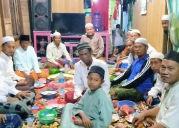 Selain Acara Rutin Dengan Masyarakat, Rahmat Saleh Juga Sampaikan Visi Misi Pasangan RF