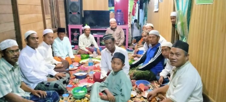 Selain Acara Rutin Dengan Masyarakat, Rahmat Saleh Juga Sampaikan Visi Misi Pasangan RF
