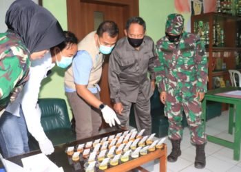 Anggota Kodim 1006 Martapura Lakukan Tes Urine