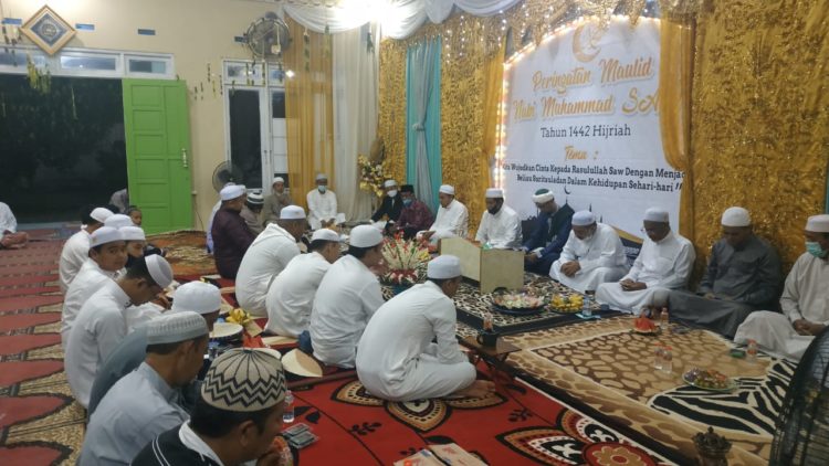 Habib Idrus Penuhi Undangan, Warga Komplek Mustika Griya Permai Berharap Berkah Maulid Dan Habaib