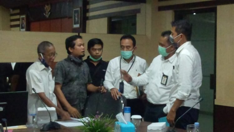 Pembayaran Tanah Belum Ada Kepastian, Helmi Berencana Menutup Jalan Yang Berada Di Tanah Milik Ayahnya