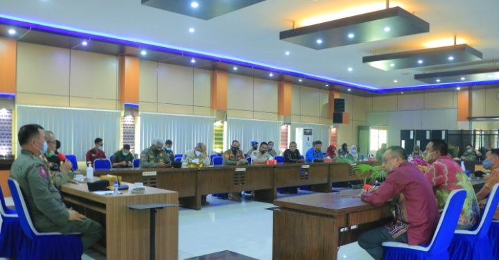 Kunjungan Balasan, Bernhard Himbau Warga Banjar Kedepankan Protokol Covid-19