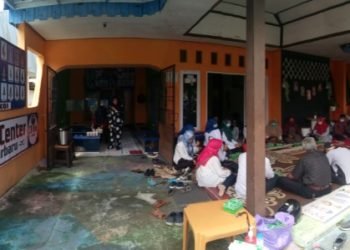 DKP3 Banjarbaru dan Perum Perikanan Indonesia Kalsel Siap Bantu Komunitas Ikan Hias Koi, Candra : Terima Kasih Dukungannya