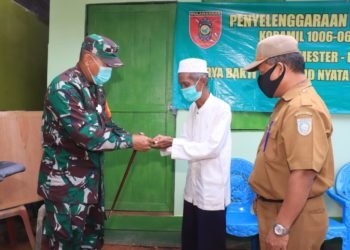 Dandim 1006/ Martapura Serahkan Kunci Rumah Kepada Warga Pekauman Setelah Di Rehab
