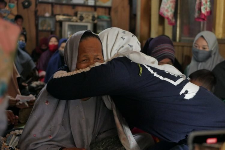 Warga Yang Ditangi Oleh RPM Selalu Berikan Dukungan Kepada Pasangan H Saidi – Habib Idrus
