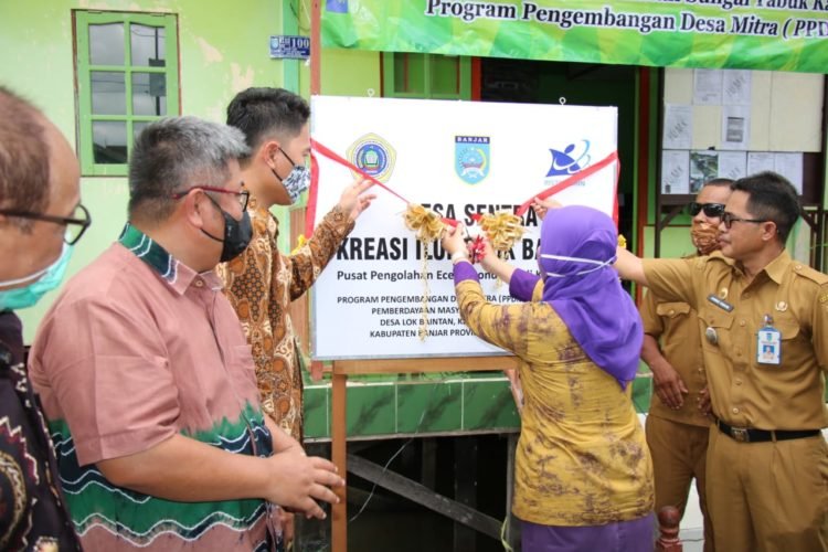 Ilung Akan Disulap Oleh Warga Lok Baintan Menjadi Berbagai Macam Aksesoris