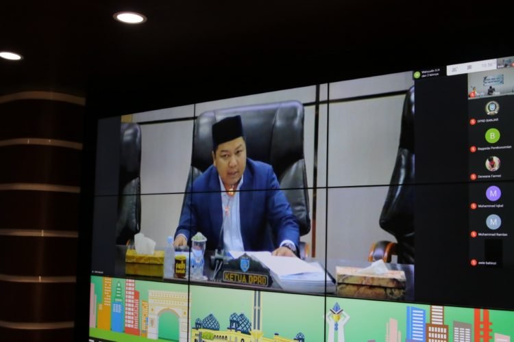 DPRD Kabupaten Banjar Sampaikan Raperda Inisiatif, Bupati Banjar Juga Ajukan Raperda