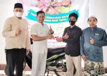Tim Shalokal.com Punya Kegiatan Rutin Bakti Sosial