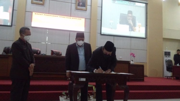 Pembahasan Raperda APBD 2021 Alut, Fraksi DPRD Kabupaten Banjar Setuju