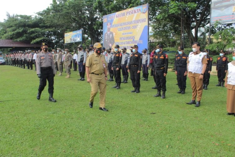 Apel Gelar Pasukan Operasi Terpusat Lilin 2020 Dipimpin Oleh Sekda Banjar
