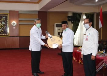 Lembaga Adat Desa Di Kabupaten Banjar Dapat Hibah Alat Kesenian Daerah