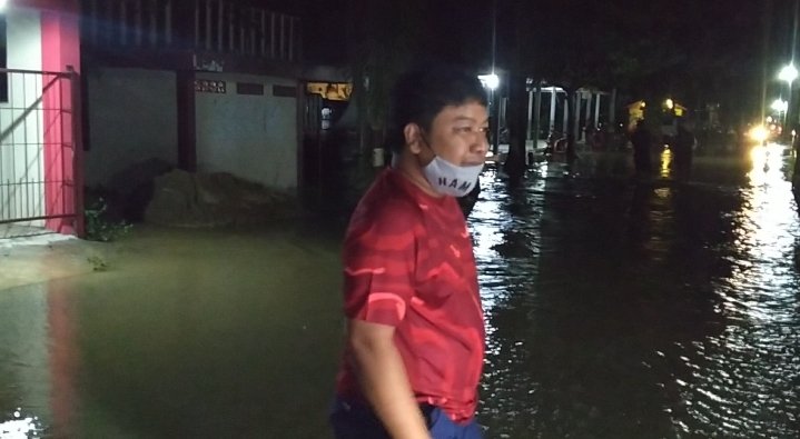 Ketua DPRD Kabupaten Banjar Pantau Banjir Tengah Malam