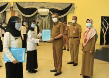 186 Orang Menerima SK Pengangkatan CPNS Dari Wakil Walikota Banjarbaru