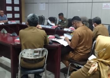 Komisi I Bersama Dengan Eksekutif Bahas Perda Minuman Beralkohol, Obat Obatan Dan Zat Adiktif Lainnya