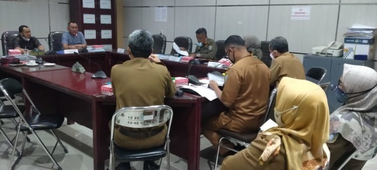 Komisi I Bersama Dengan Eksekutif Bahas Perda Minuman Beralkohol, Obat Obatan Dan Zat Adiktif Lainnya