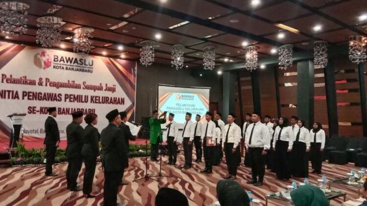 Awasi Tahapan Pemilu Panwaslu Kelurahan Se Kota Banjarbaru Resmi Dilantik