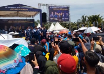 Anies Rasyid Baswedan Sapa Pendukungnya Di Lapangan Barakat Martapura