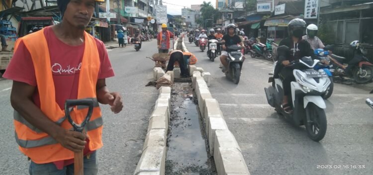 Cara Pemkab Kotabaru Kurangi Laka Lantas dan Percantik Kota Saijaan, Warga Vetran : Terima Kasih