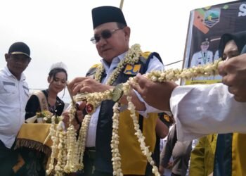 Jembatan Anggrek Desa Hilir Muara di Resmikan Bupati Kotabaru