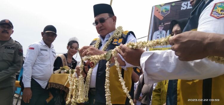 Jembatan Anggrek Desa Hilir Muara di Resmikan Bupati Kotabaru