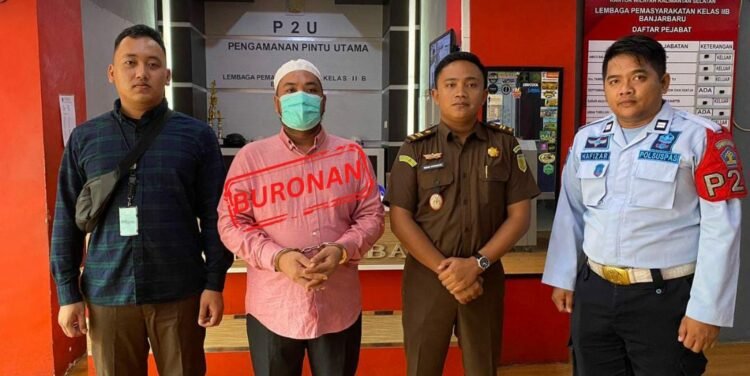 Tim Intelejen Kejari Banjarbaru Sukses Ringkus DPO Kasus Penipuan Agen Keberangkatan Haji