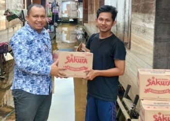 Berikan Bantuan Pada Warga Terdampak Banjir, Rahmat Saleh: Ini Bentuk Kepedulian Kami