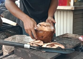 Kelapa Bakar Cocok Jadi Menu Berbuka Puasa, Alasannya?