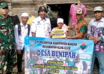 Warga Desa Bunipah Terima BLT DD