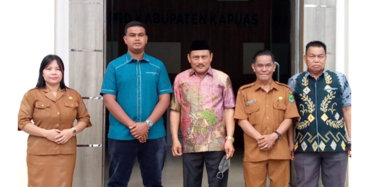 Anggota Komisi III DPRD Kabupaten Banjar Ke DPRD Kabupaten Kapuas