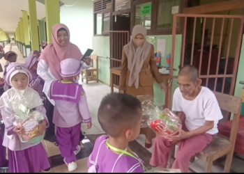 TK Adzkia Berbagi Jelang Ramadhan, Bagaimana Keseruan Mereka