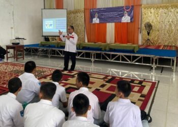 Disnakertrans Kabupaten Banjar Lakukan Sosialisasi Di SMKN 1 Gambut