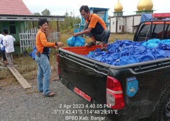 BPBD Kabupaten Banjar Terus Salurkan Bantuan Untuk Warga Yang Masih Kebanjiran