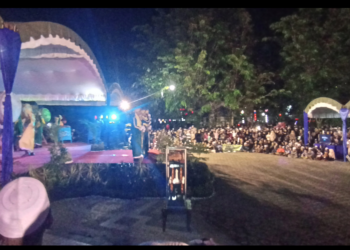 Grand Final Festival Bacatuk Dauh Ditonton Oleh Ribuan Orang
