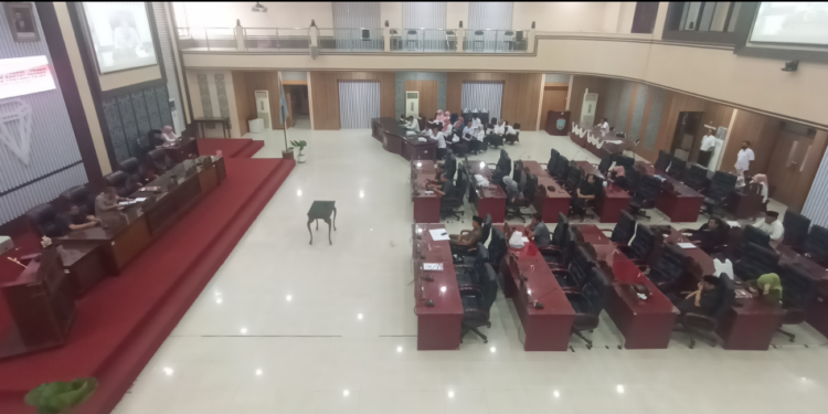 Fraksi DPRD Kabupaten Banjar Sampaikan Pemandangan Umum Terkait Raperda Pajak Dan Retribusi Daerah