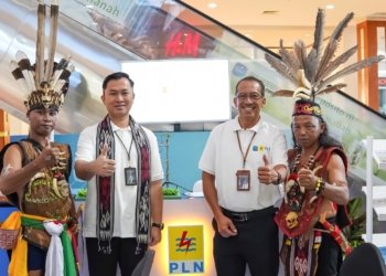 PLN Dukung Kelestarian Budaya, Pagelaran Seni Dayak Borneo Sita Perhatian Masyarakat
