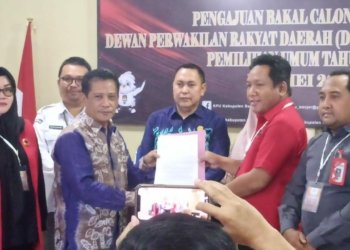 Fahrani Sudah Serahkan Berkas Bakal Calon DPRD Kabupaten Banjar Dari PDI Perjungan