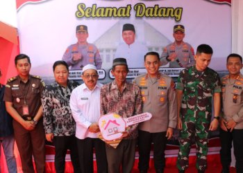 Wakil Bupati Banjar Bersama Ketua DPRD Banjar Hadiri Pembukaan Bedah Rumah
