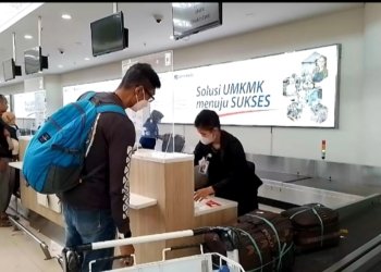 Ingin Terbang Ke Luar Daerah, Masyarakat Kategori Ini Wajib Vaksin Covid-19 Dosis 4