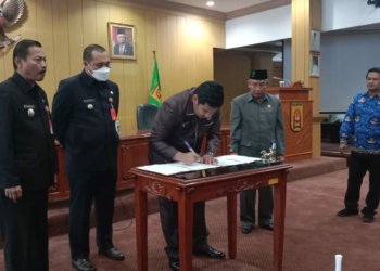 DPRD Banjarbaru Sahkan Perda APBD Tahun Anggaran 2022, Catatan BPK Soal Retribusi Parkir di Dishub