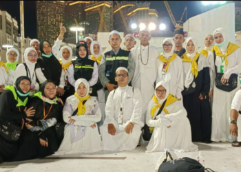 Jemaah Haji Kloter 16 Asal Kabupaten Banjar Sholat Hajat Sepulang Dari ARMUZNA