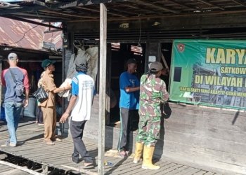 Rumah Warga Desa Pematang Baru Dibongkar Oleh Prajurit Kodim 1006/ Banjar