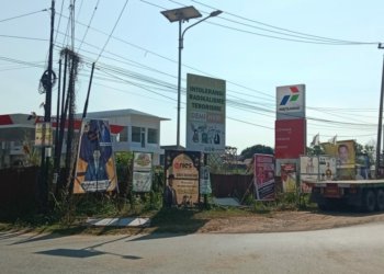 Kini Spanduk Bacaleg di Banjarbaru Dikenakan Pajak Reklame